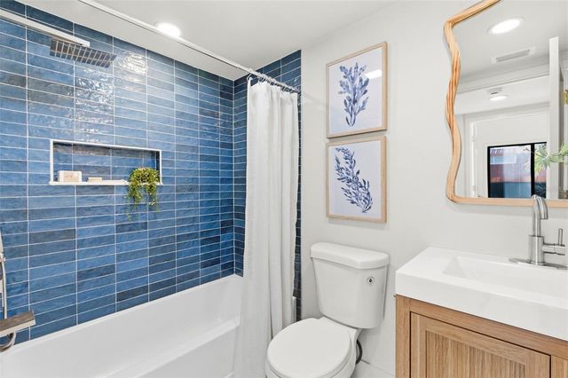 557 PINELLAS BAYWAY S 203, Tierra Verde, FL 33715