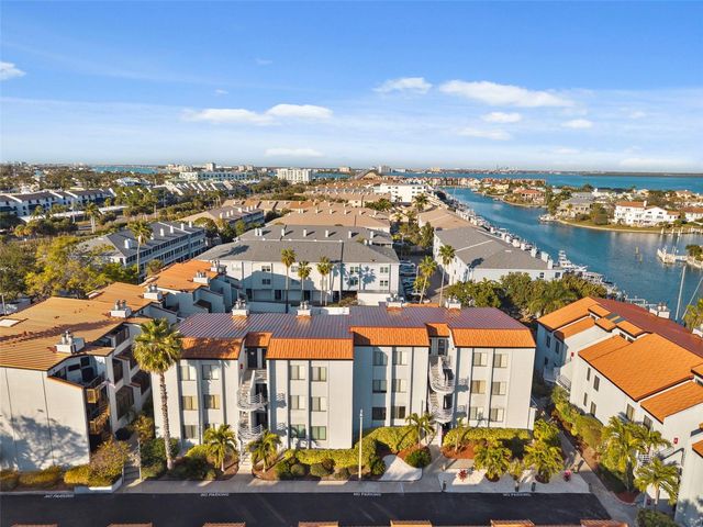 557 PINELLAS BAYWAY S 203, Tierra Verde, FL 33715