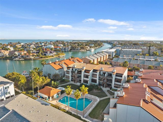 557 PINELLAS BAYWAY S 203, Tierra Verde, FL 33715