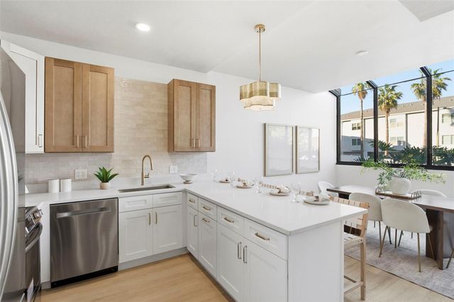 557 PINELLAS BAYWAY S 203, Tierra Verde, FL 33715