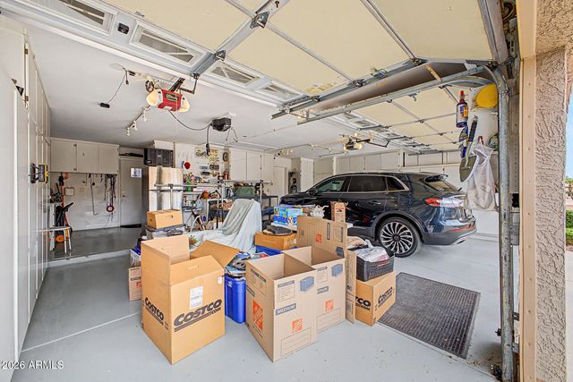 9142 W PALM TREE Drive, Peoria, AZ 85382