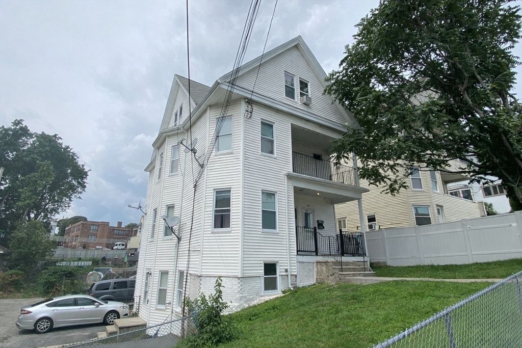 20-22 Prospect St 1, Everett, MA 02149