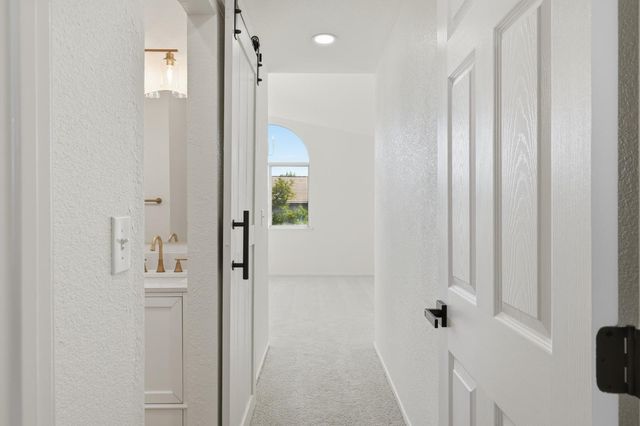 8916 Mandalay Way, Elk Grove, CA 95624