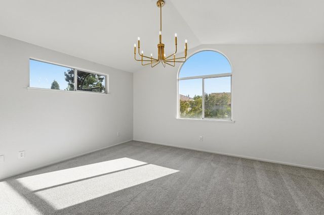 8916 Mandalay Way, Elk Grove, CA 95624