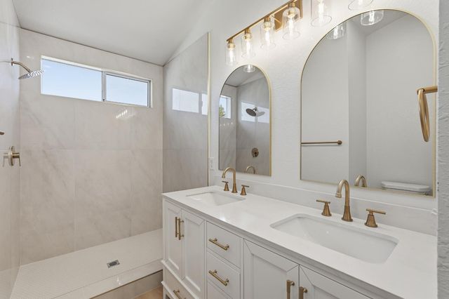 8916 Mandalay Way, Elk Grove, CA 95624