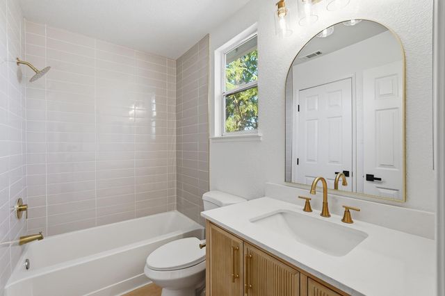 8916 Mandalay Way, Elk Grove, CA 95624