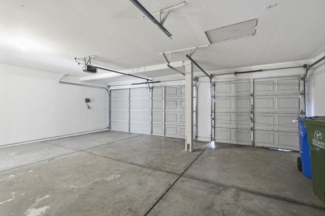 8916 Mandalay Way, Elk Grove, CA 95624