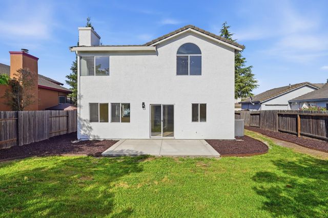 8916 Mandalay Way, Elk Grove, CA 95624