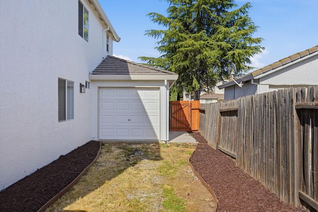 8916 Mandalay Way, Elk Grove, CA 95624