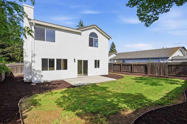 8916 Mandalay Way, Elk Grove, CA 95624