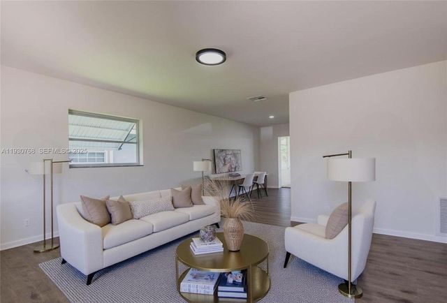 8521 NW 57th Ct, Tamarac, FL 33321