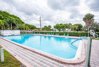 8521 NW 57th Ct, Tamarac, FL 33321