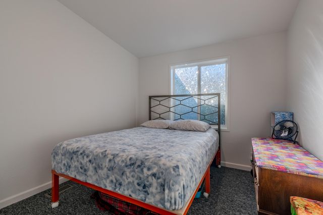 2600 Stearns Way SPC 22A, Medford, OR 97501