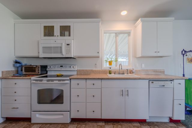 2600 Stearns Way SPC 22A, Medford, OR 97501