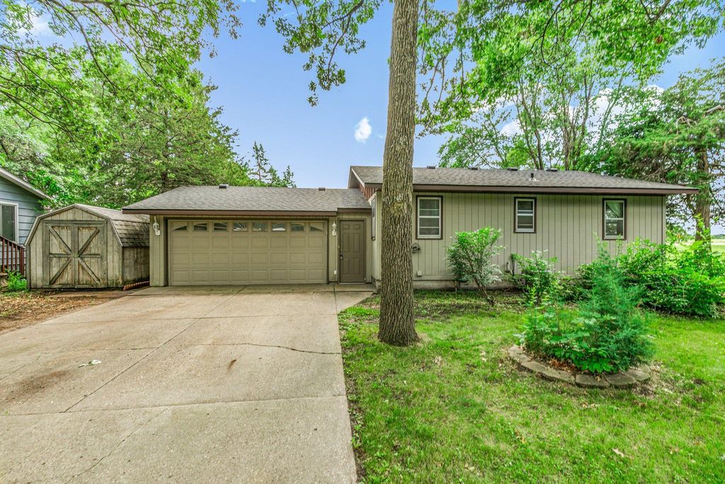 10601 56 1/2 Street, Palmer Twp, MN 55319