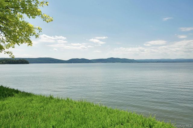 517 Half Moon Bay Drive, Croton-on-hudson, NY 10520