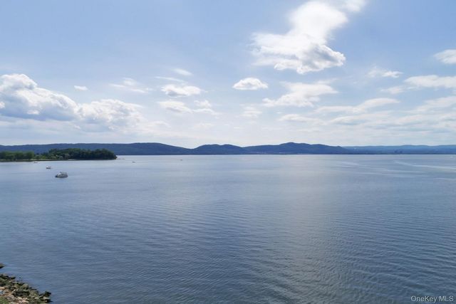 517 Half Moon Bay Drive, Croton-on-hudson, NY 10520