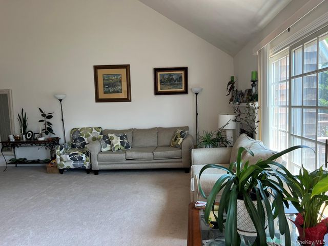 517 Half Moon Bay Drive, Croton-on-hudson, NY 10520