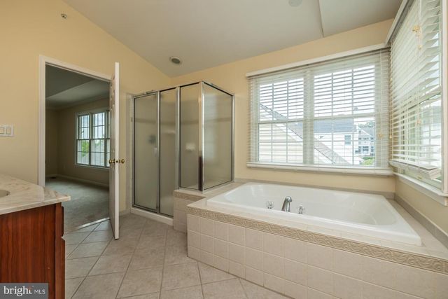 406 DORNISHWOOD PL, Chalfont, PA 18914