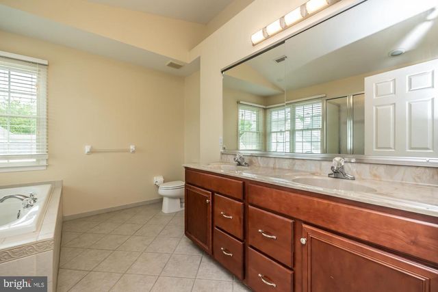 406 DORNISHWOOD PL, Chalfont, PA 18914