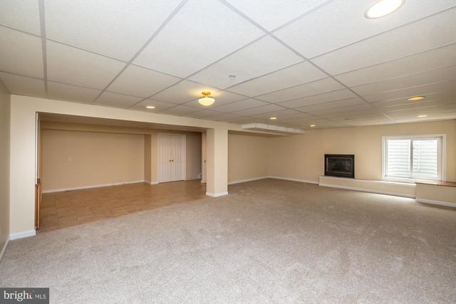 406 DORNISHWOOD PL, Chalfont, PA 18914
