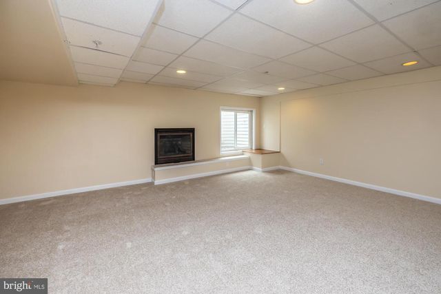 406 DORNISHWOOD PL, Chalfont, PA 18914