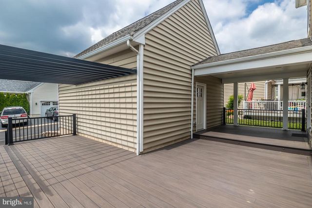 406 DORNISHWOOD PL, Chalfont, PA 18914
