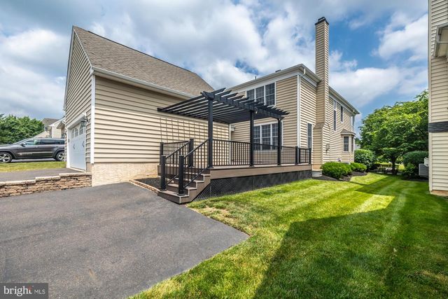 406 DORNISHWOOD PL, Chalfont, PA 18914