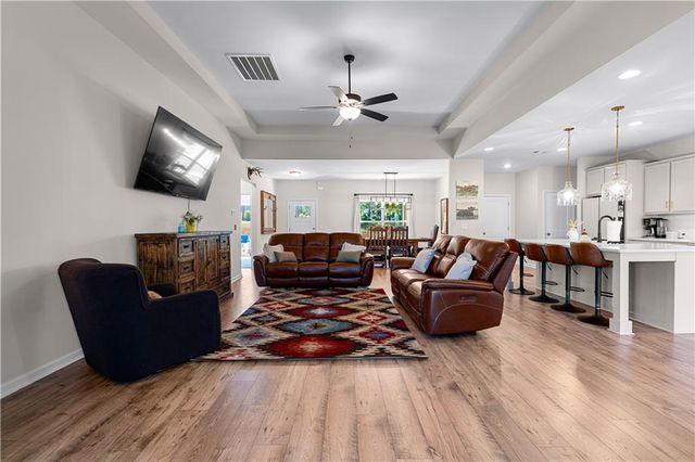 296 Beavers Road, Grantville, GA 30220