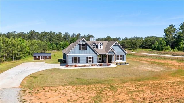 296 Beavers Road, Grantville, GA 30220