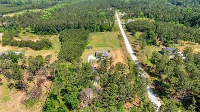 296 Beavers Road, Grantville, GA 30220