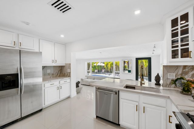 5210 NE 17th Terrace, Fort Lauderdale, FL 33334
