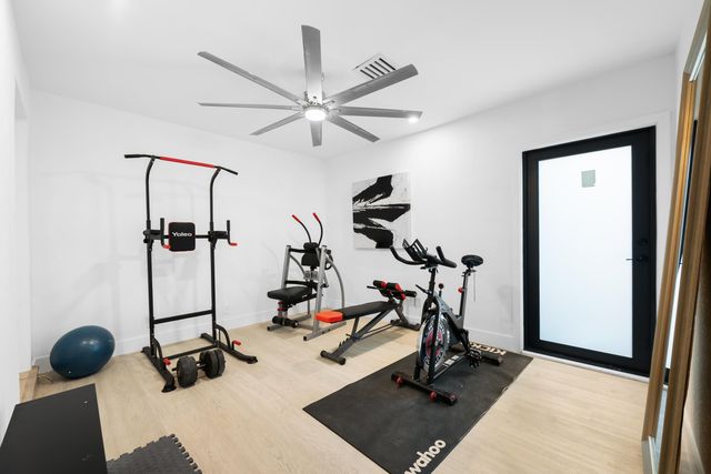 5210 NE 17th Terrace, Fort Lauderdale, FL 33334