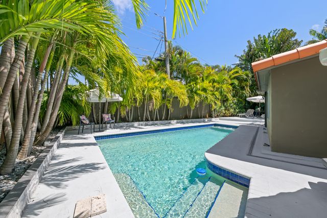 5210 NE 17th Terrace, Fort Lauderdale, FL 33334