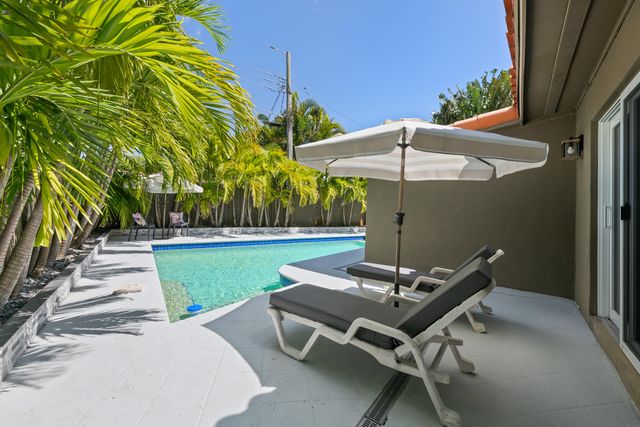 5210 NE 17th Terrace, Fort Lauderdale, FL 33334