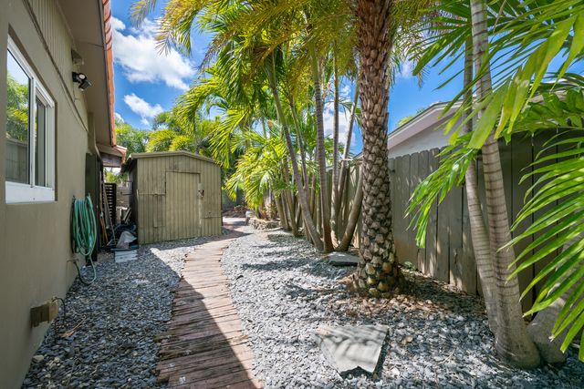 5210 NE 17th Terrace, Fort Lauderdale, FL 33334