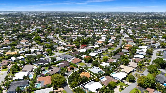 5210 NE 17th Terrace, Fort Lauderdale, FL 33334