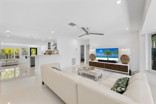 5210 NE 17th Terrace, Fort Lauderdale, FL 33334