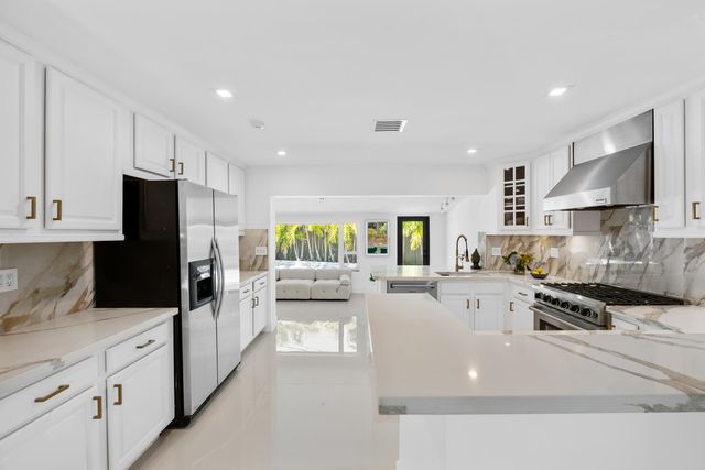 5210 NE 17th Terrace, Fort Lauderdale, FL 33334
