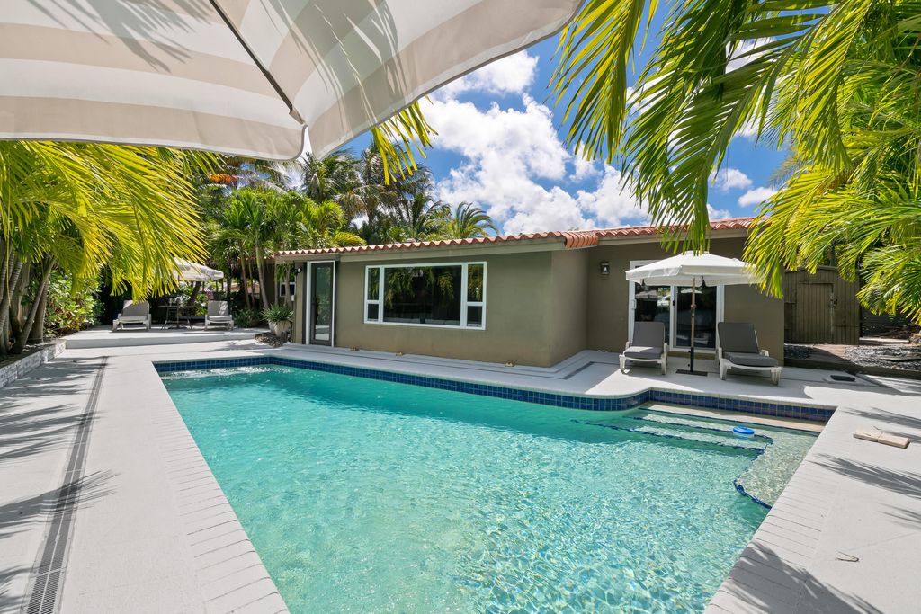 5210 NE 17th Terrace, Fort Lauderdale, FL 33334
