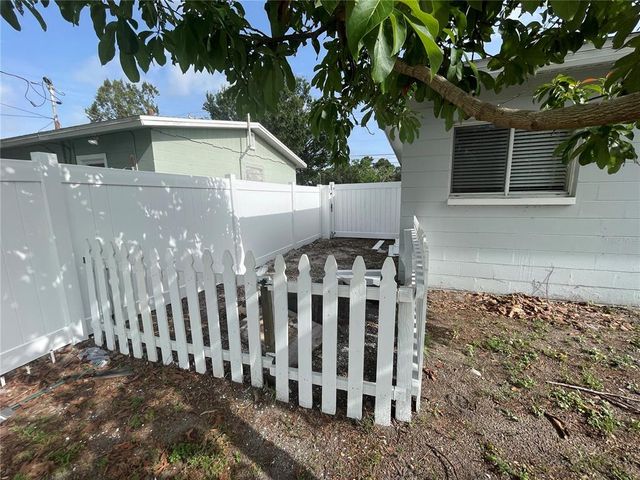 5659 13TH AVENUE N, St Petersburg, FL 33710