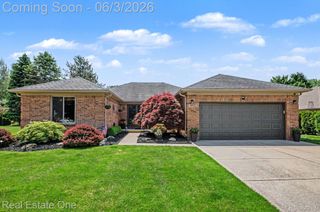 14972 River View Court, Sterling Heights, MI 48313
