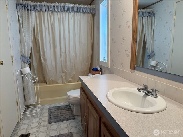 1214 50th Place, Seaview, WA 98644