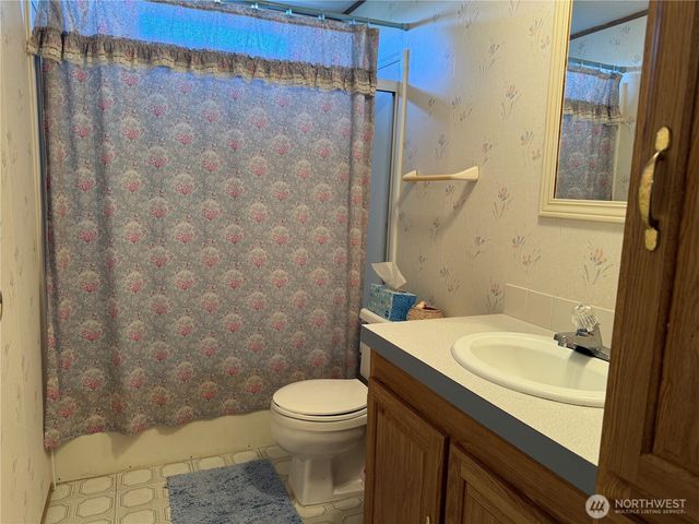 1214 50th Place, Seaview, WA 98644