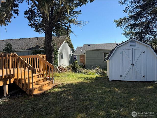 1214 50th Place, Seaview, WA 98644