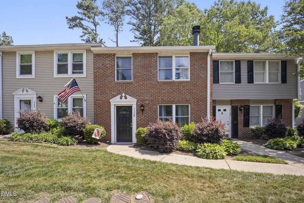 7728 Crown Crest Court, Raleigh, NC 27615