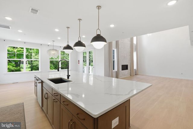 11610 WYNNIFRED PL, Glenn Dale, MD 20769