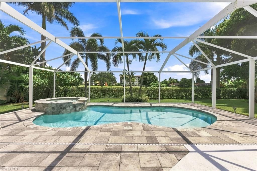 350 Pinehurst CIR, NAPLES, FL 34113 — photo 2