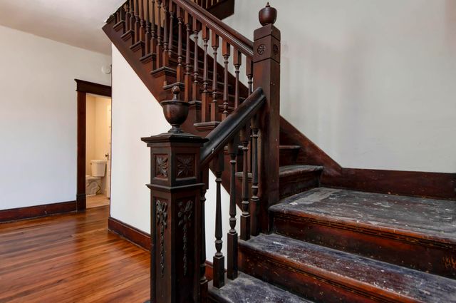 503 Mcnatt Avenue, Aurora, MO 65605