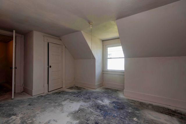 503 Mcnatt Avenue, Aurora, MO 65605